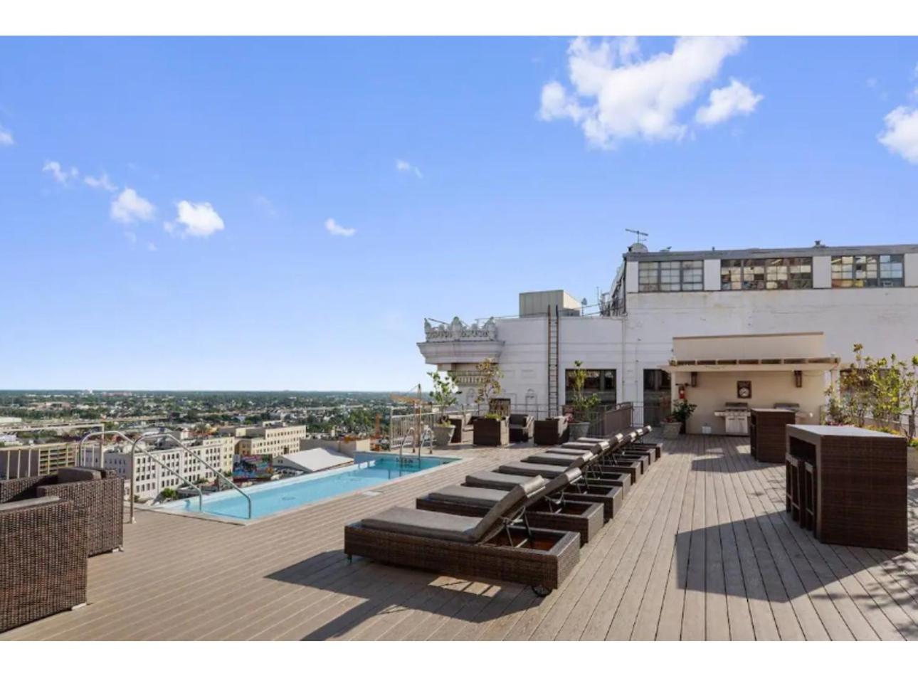 Amazing Condos Beautiful View 2 Blocks To French Quarter, Small Rooftop Pool, Gym, Seanger Theater, Super Dome, And Bourbon St New Orleans Exterior photo