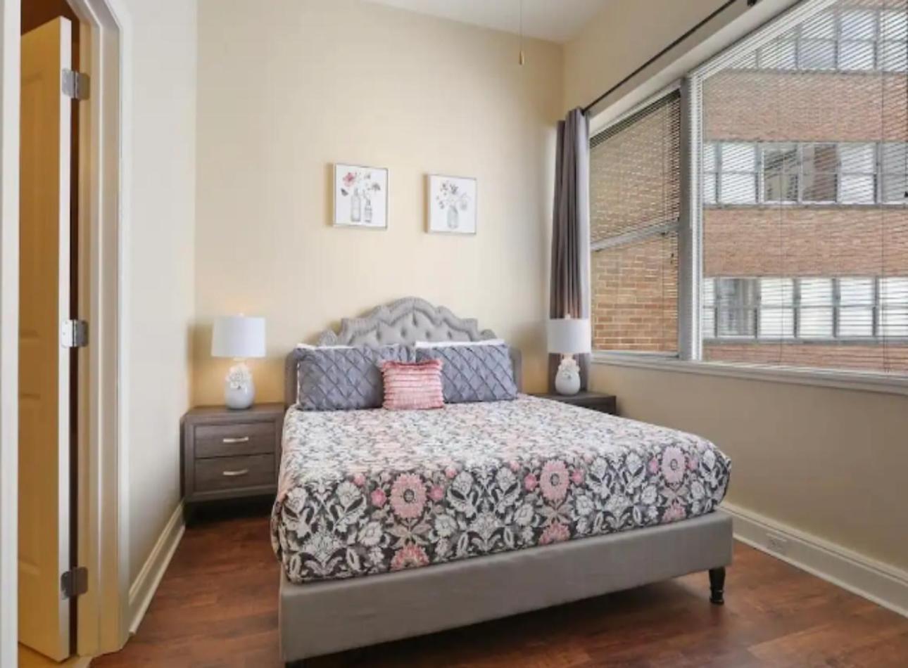 Amazing Condos Beautiful View 2 Blocks To French Quarter, Small Rooftop Pool, Gym, Seanger Theater, Super Dome, And Bourbon St New Orleans Exterior photo